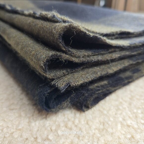 NWOT Banana Republic Wool Scarf Reversible Checks Black & Green Thick - Picture 11 of 13